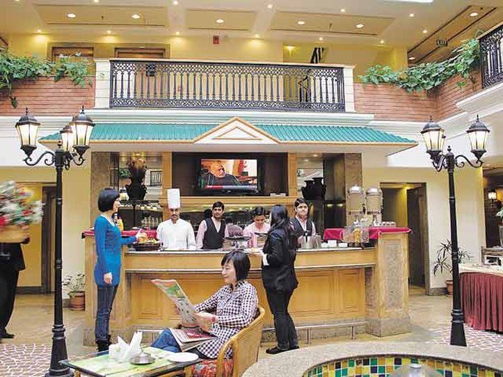 Savoy Suites Ноида Екстериор снимка